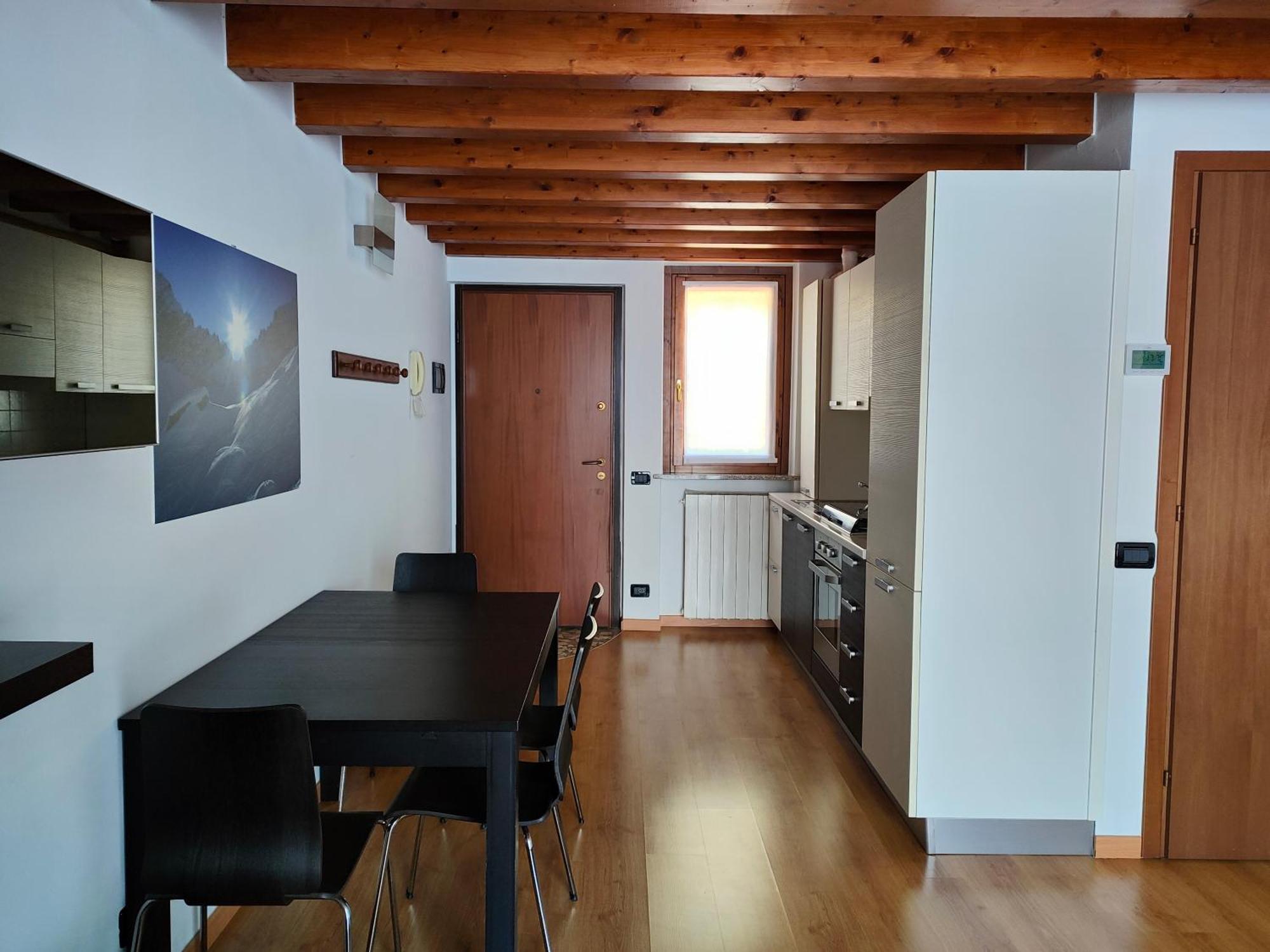 Iseolakerental - La Rocca Castro  エクステリア 写真